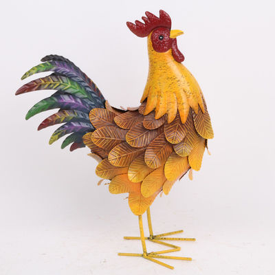 OEM / ODM Metal Chicken Garden Ornaments Decor Colorful Style